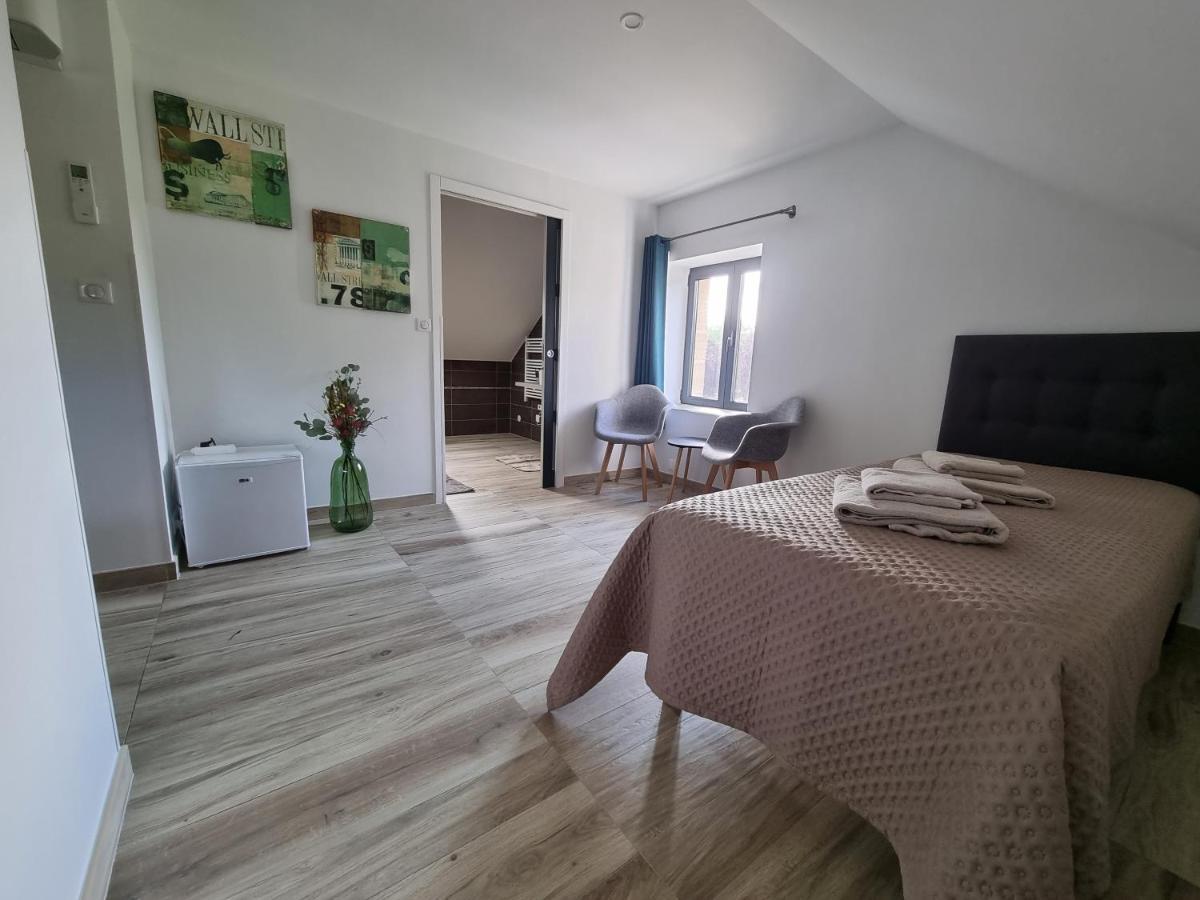 Le 4 Bed and Breakfast Montignac-Lascaux Eksteriør billede